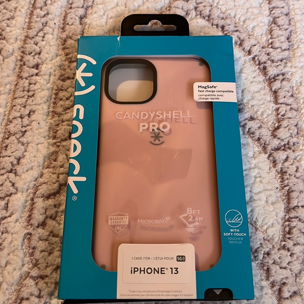 Iphone 13 speck case (pink)